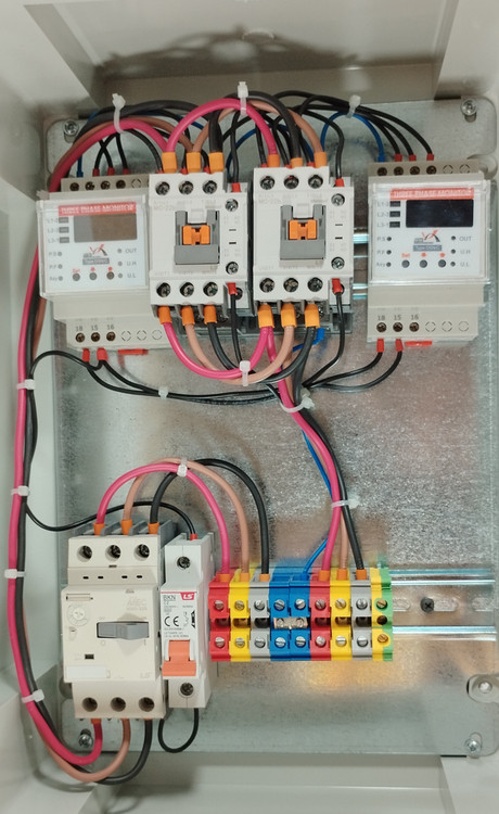 محافظ و چنج اور سه فاز هوشمند